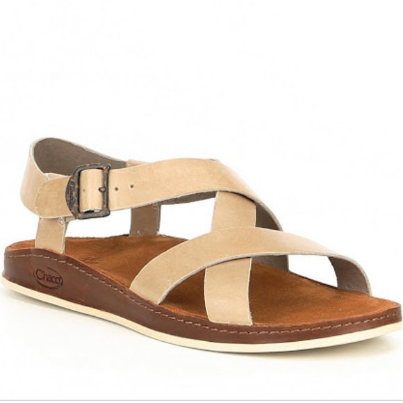 Chaco Tan Sandals - Picture 1 of 15